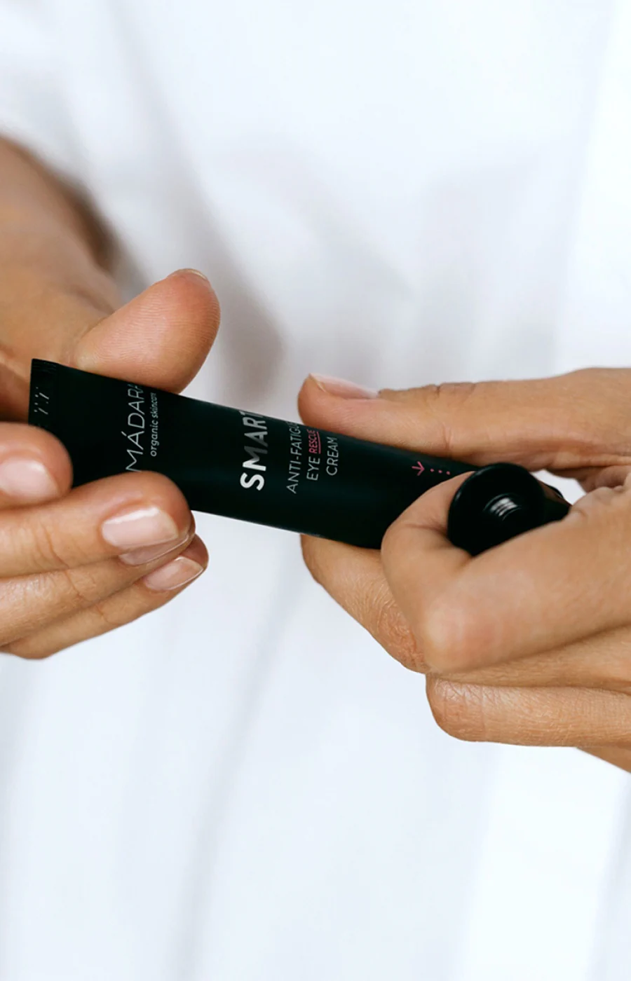 Crème pour les yeux hydratant & anti-fatigue - 15 ml - Image 3