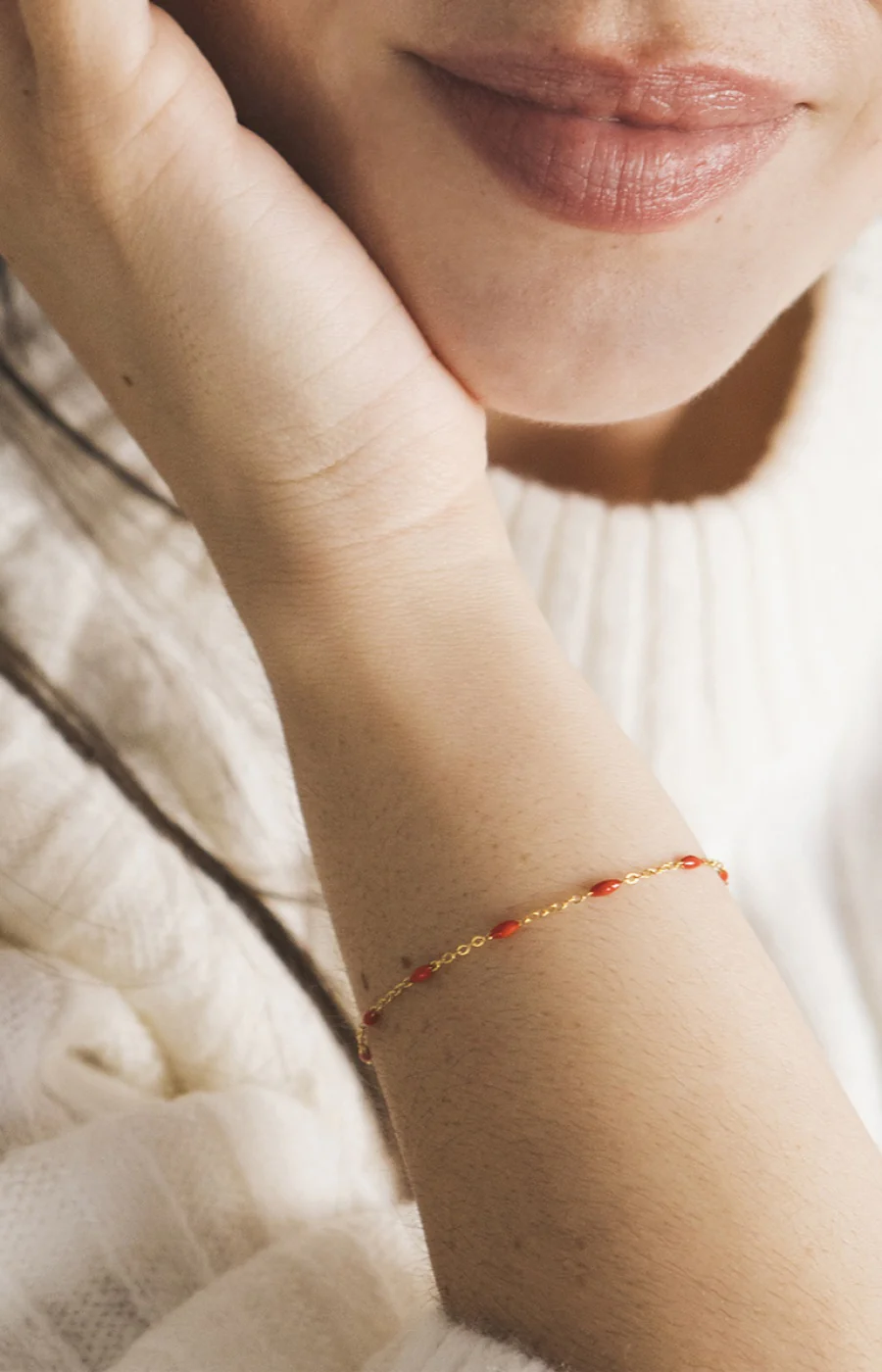 Bougie parfumée - Sapin givré - Bracelet acier inoxydable doré & rouge - 200 g - Image 3