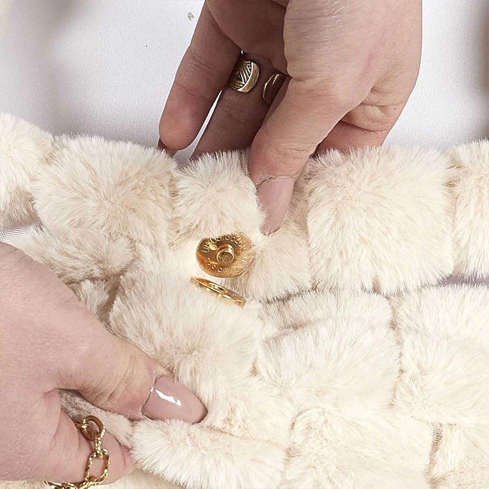 Sac Fluffy - Fausse fourrure - Blanc - Image 4