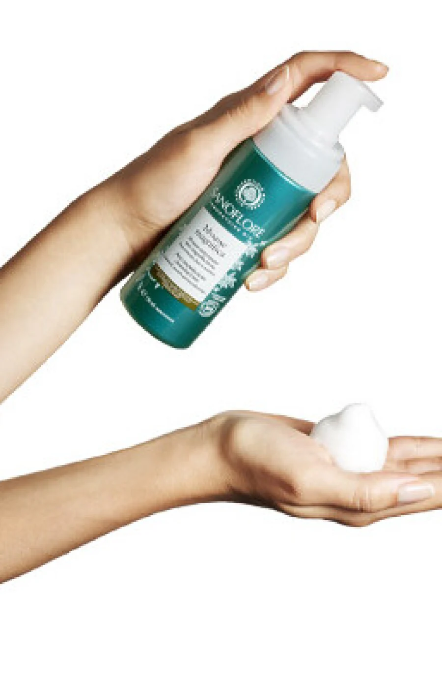 Mousse nettoyante anti-imperfections - Magnifica - Peaux mixtes à grasses - 150 ml - Image 2